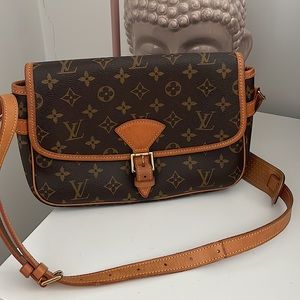 Louis Vuitton Monogram Sologne Crossbody Bag